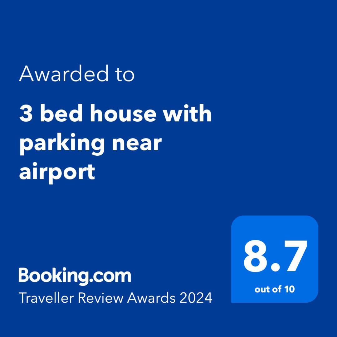 Villa 3 Bed House With Parking Near Airport EDI Exterior foto